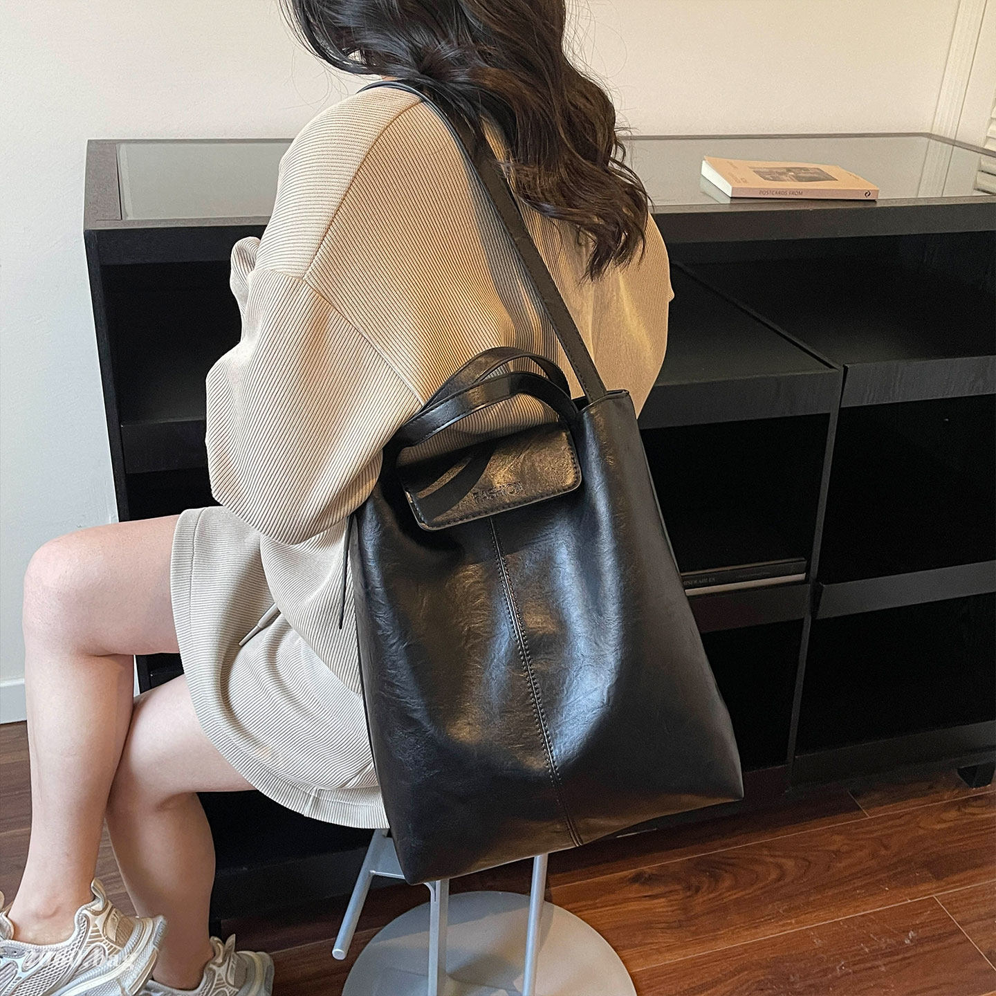 韩版高级感软皮托特包2026新款女大容量单肩斜挎包复古通勤极简风,箱包皮具/热销女包/男包,通用款女包,淘宝优惠券,粉丝福利购,淘宝优惠卷