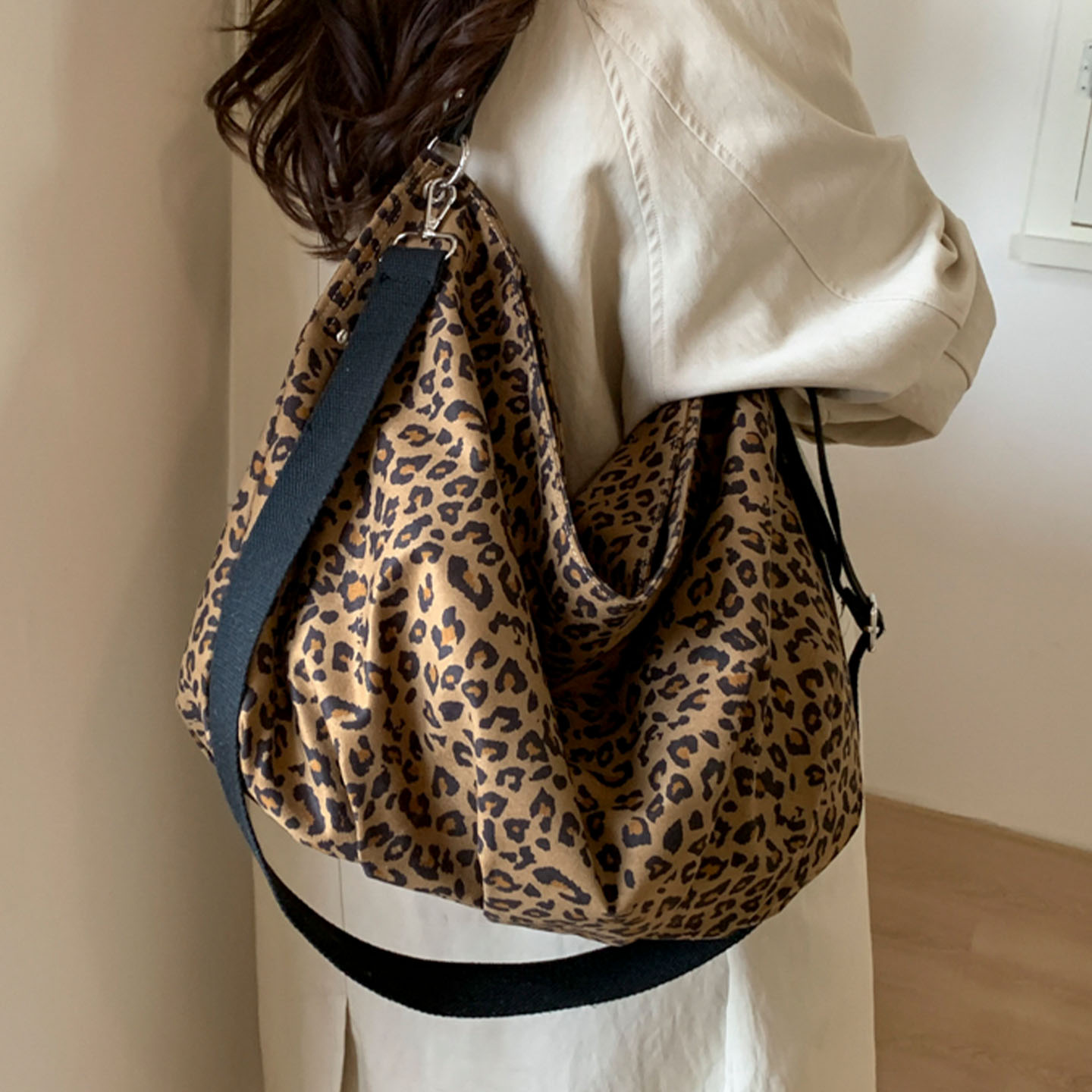 百搭休闲大容量精致洋气豹纹麂皮绒单肩斜挎2025秋季手提腋下包