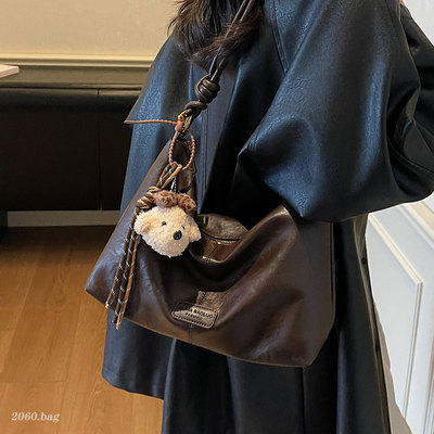 大容量托特包女2025冬季新款休闲复古小众百搭上班时尚通勤单肩包