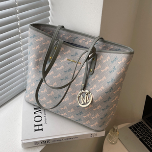 大容量包包女包2025新款 高级感手提托特包 春夏百搭通勤单肩包时尚