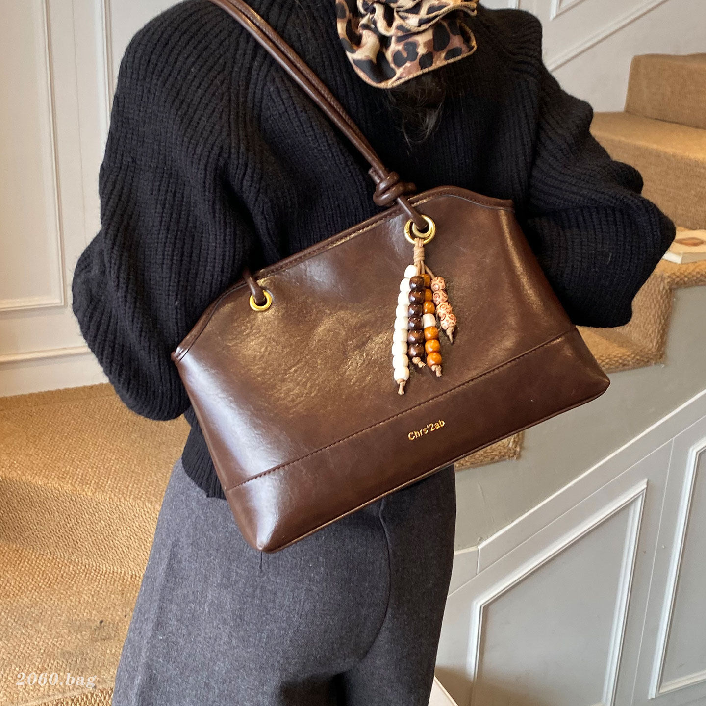 休闲复古油蜡皮大容量托特包2025女上班通勤时尚潮冬季新款单肩包,箱包皮具/热销女包/男包,托特包,淘宝优惠券,粉丝福利购,淘宝优惠卷