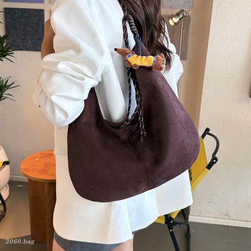 复古麂皮绒托特包女2026秋季新款高级感大容量单肩包通勤气质休闲