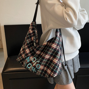 复古格纹托特包便携通勤大容量拉链单肩包帆布包时尚格子布袋百搭