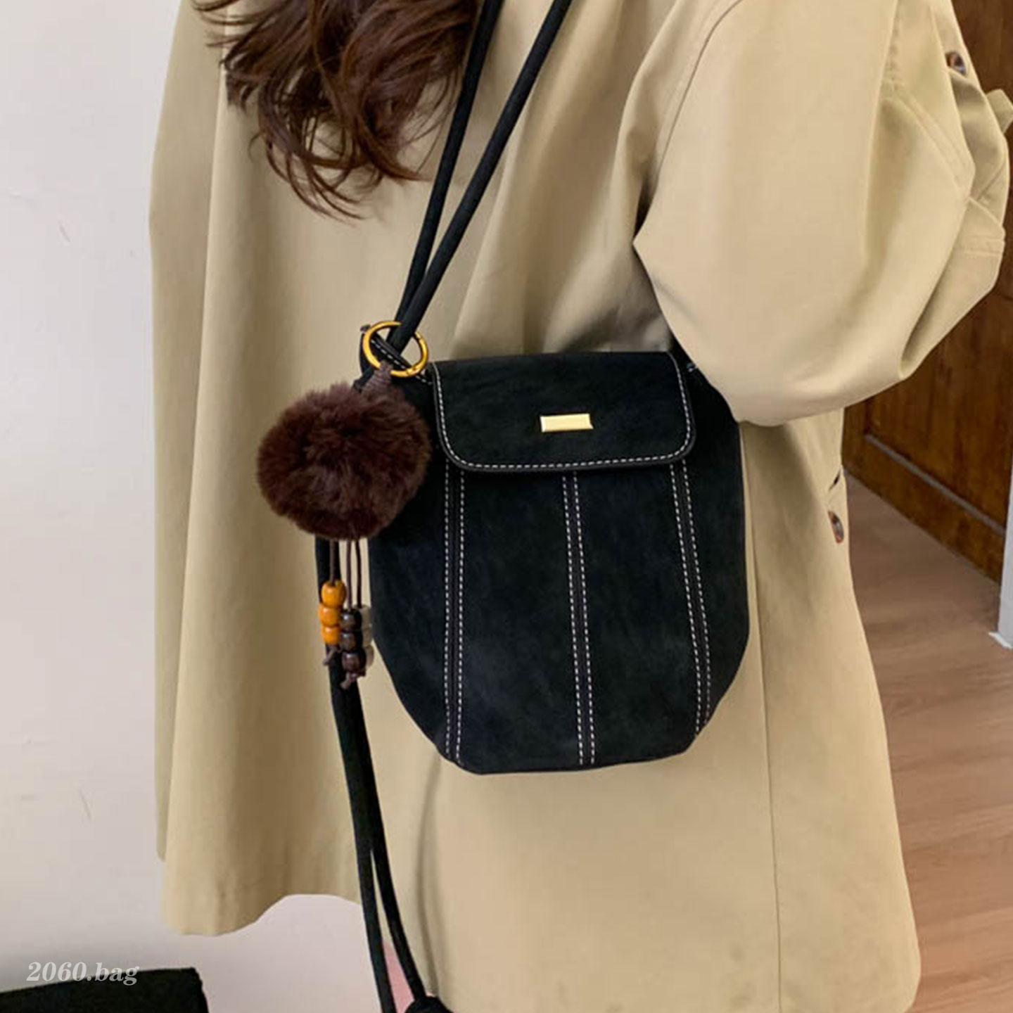 洋气时尚精致百搭单肩斜挎流行休闲简约通勤2025秋冬女式水桶包