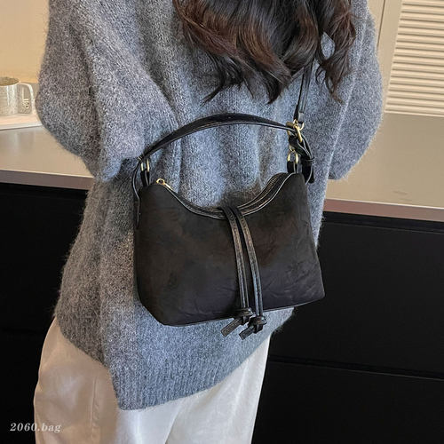 复古麂皮绒hobo包女2026新款小众百搭秋季时尚百搭小众单肩斜挎包