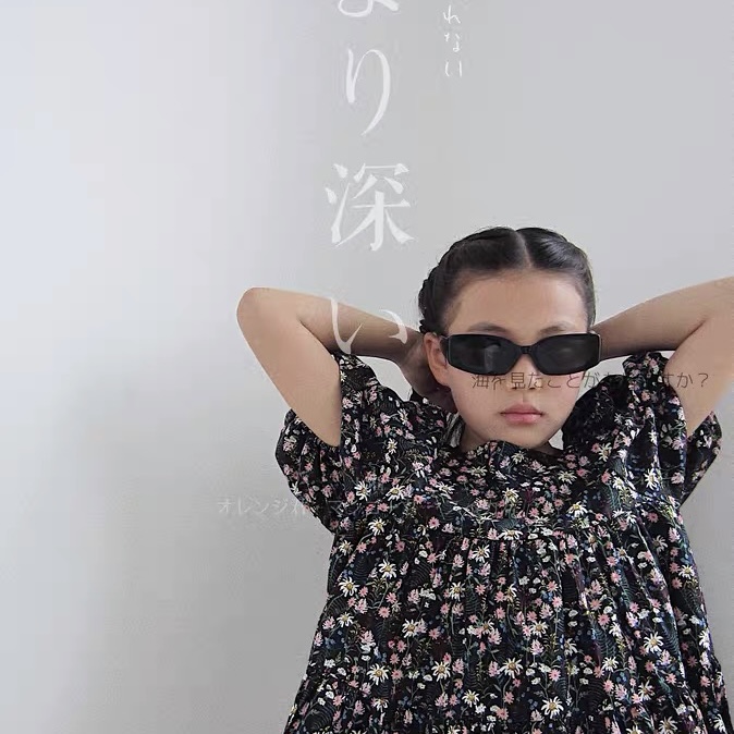 网红同款复古小方框墨镜女ins欧美黑色街拍凹造型太阳眼镜百搭男