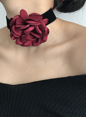 三环路丝绒项圈女玫瑰项链