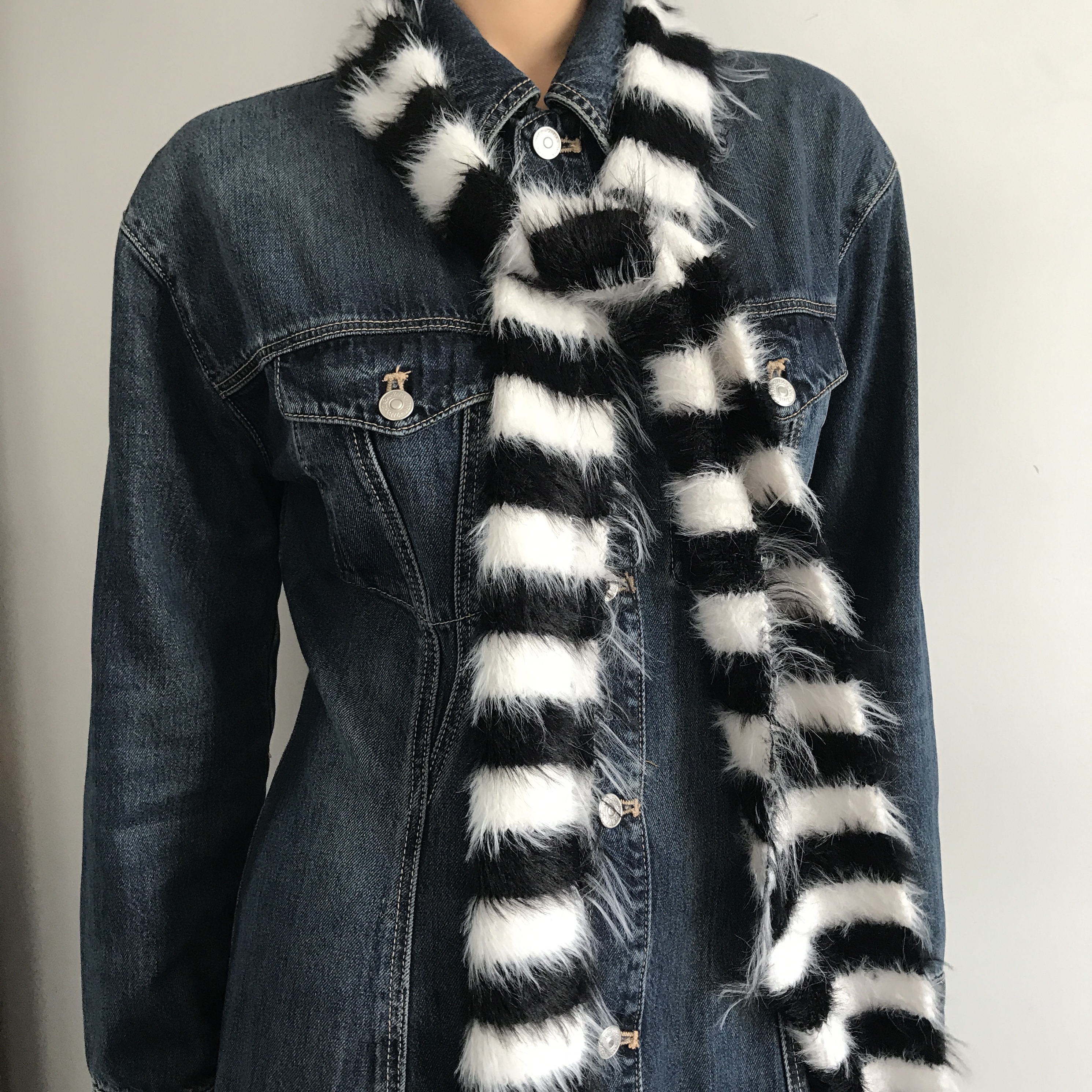 三环路秋冬黑白条纹简约围巾