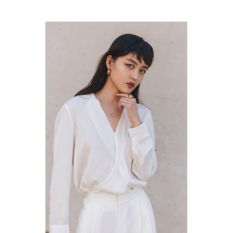 ANNPETITE 小个子女生 白色平驳领真丝衬衫