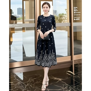 酒红色连衣裙春装气质妈妈裙子高端婚宴礼服中长裙修身显瘦弹簧裙