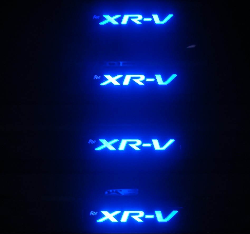 XRV门槛条迎宾灯踏板 缤智专用带灯不锈钢脚踏板门坎条防护装饰