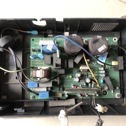 美的变频板空调外机主板P0,P42023130695不报故障压缩机E7风扇不