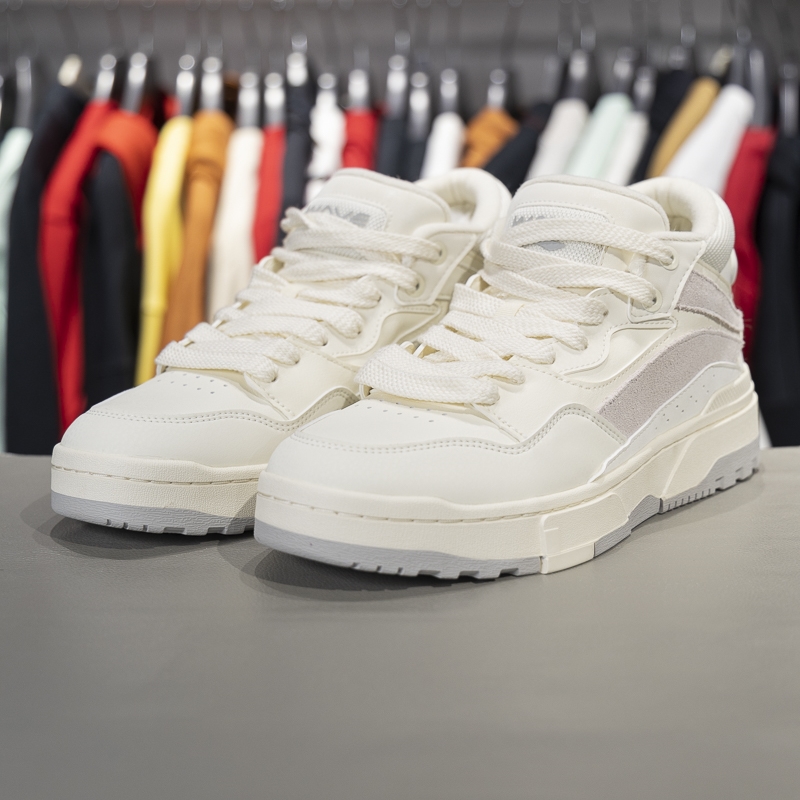 李宁惟吾休闲鞋男鞋2023冬季新款中帮加绒保暖耐磨板鞋AGCT225