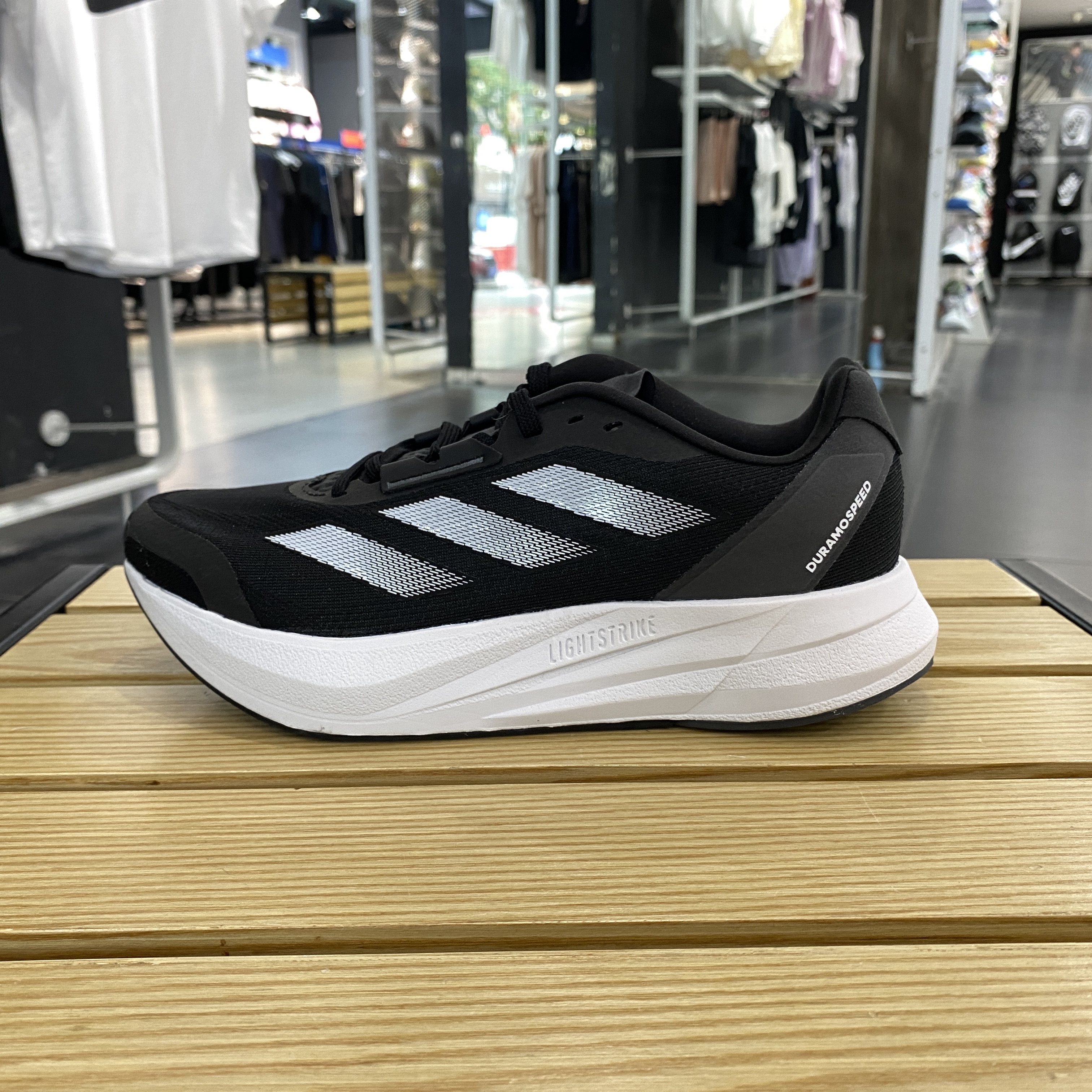 Adidas/阿迪达斯百搭休闲跑步鞋
