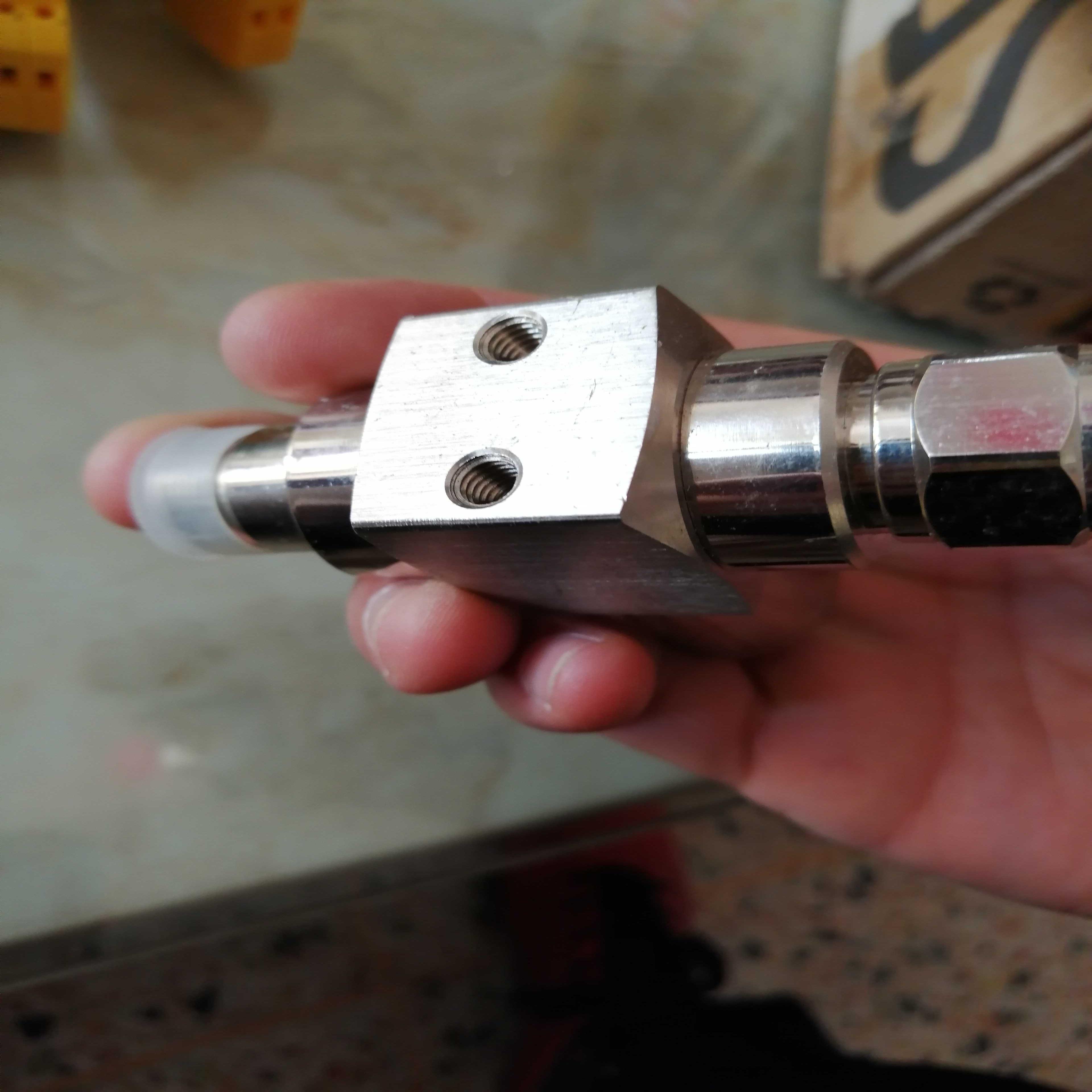 SURGE ARRESTOR电涌保护器频率范围800-2500MHZ尾货样品库存询价