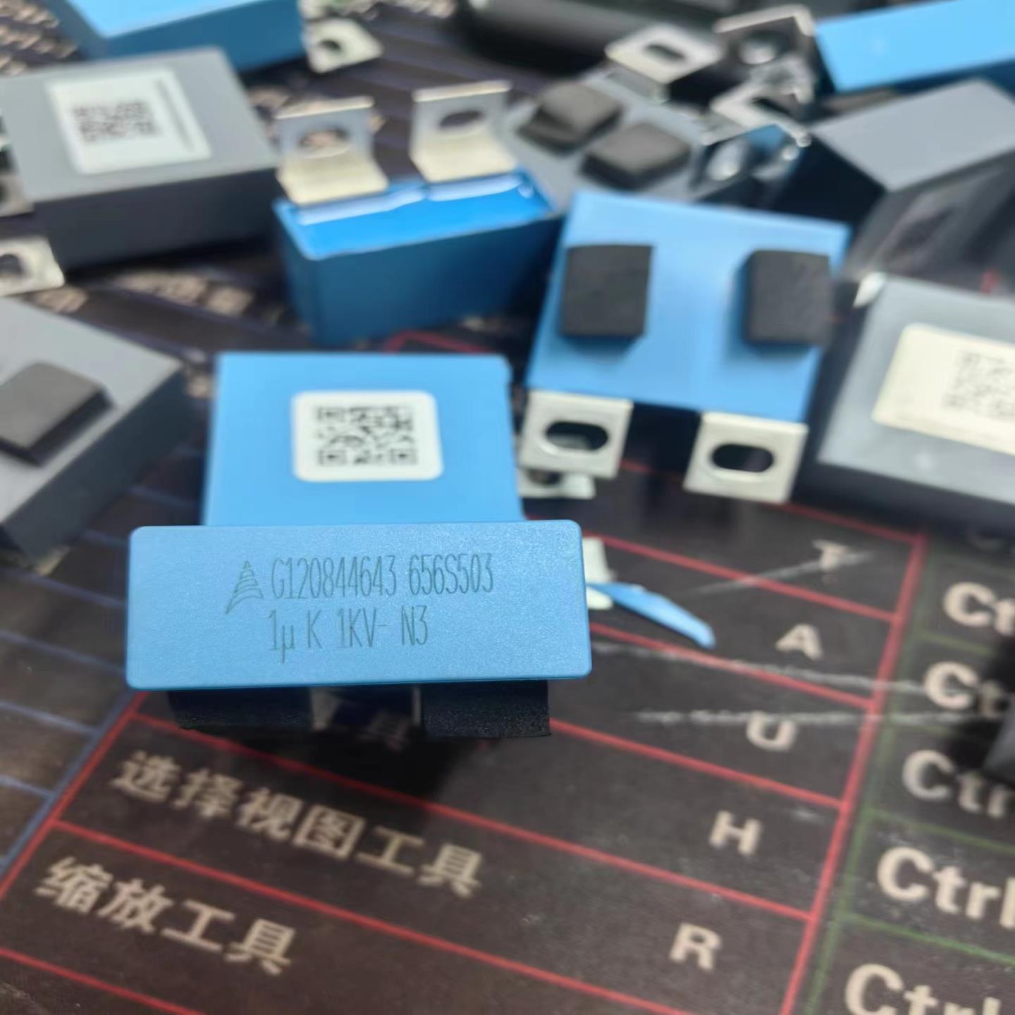 ABBACS580-880-530系列变频器模块吸收电容10UF1000Vdc1UK询价