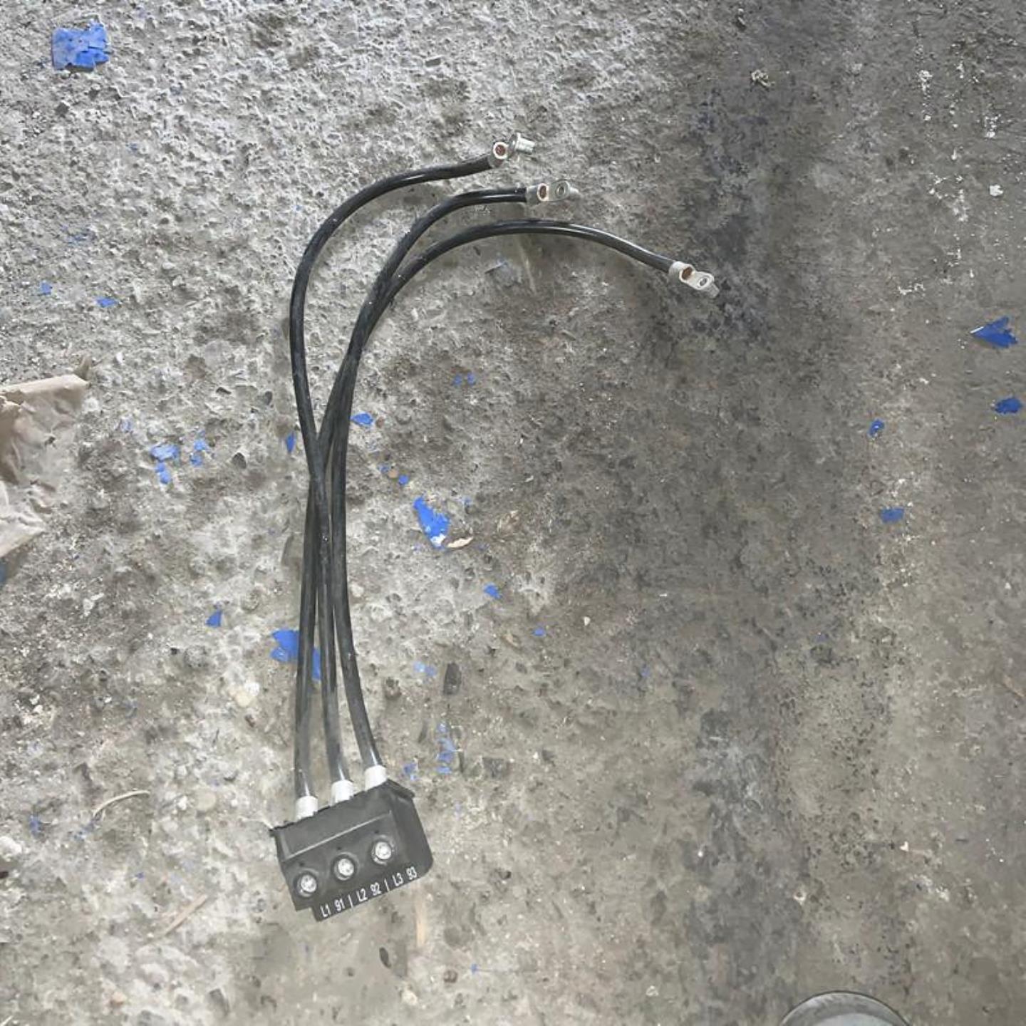 丹佛斯变频器FC302-102系列185-22-30kw输入和输出接线塑料询价