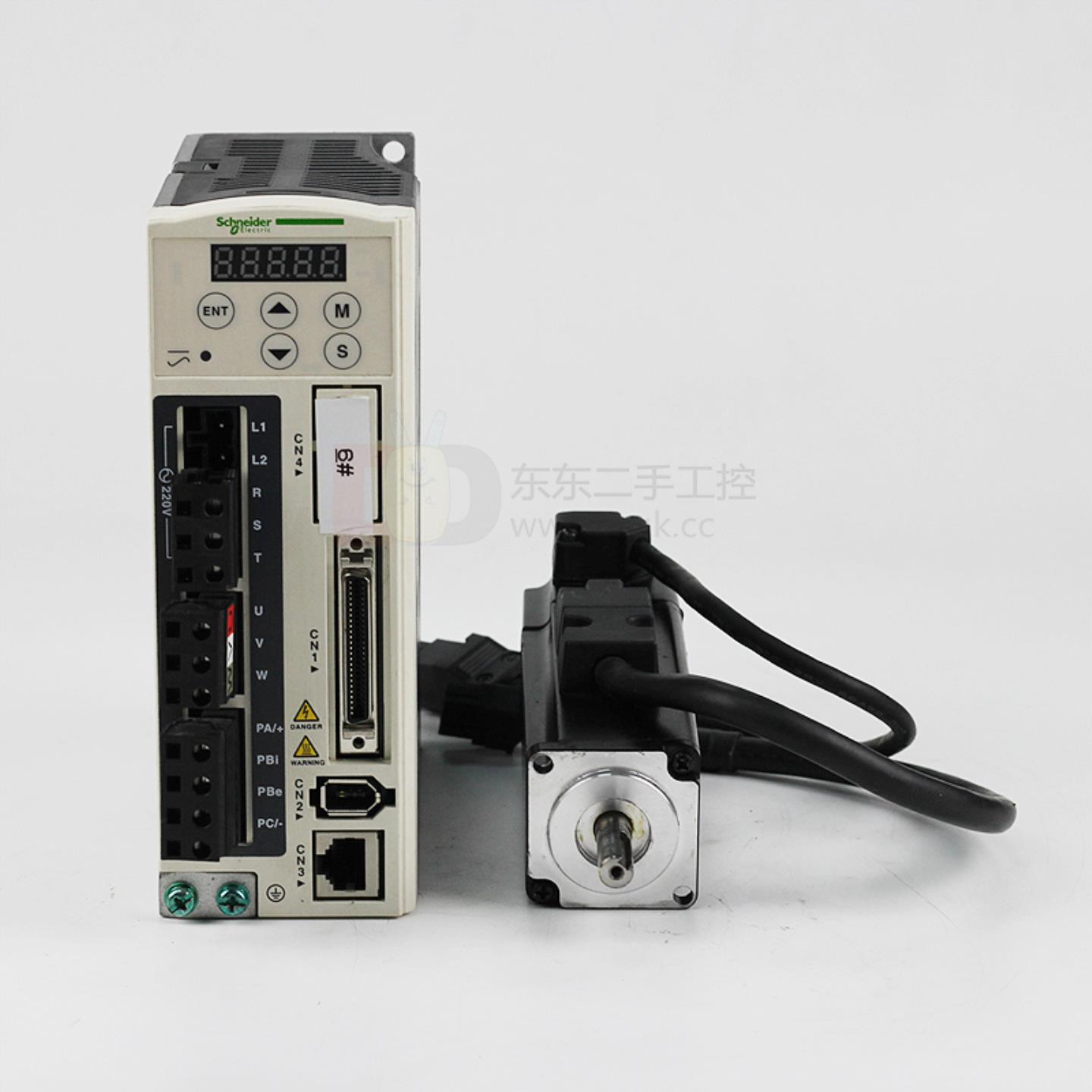 原装SCHNEIDER施耐德伺服套装100w LXM23DU01M3X+BCH040101询价