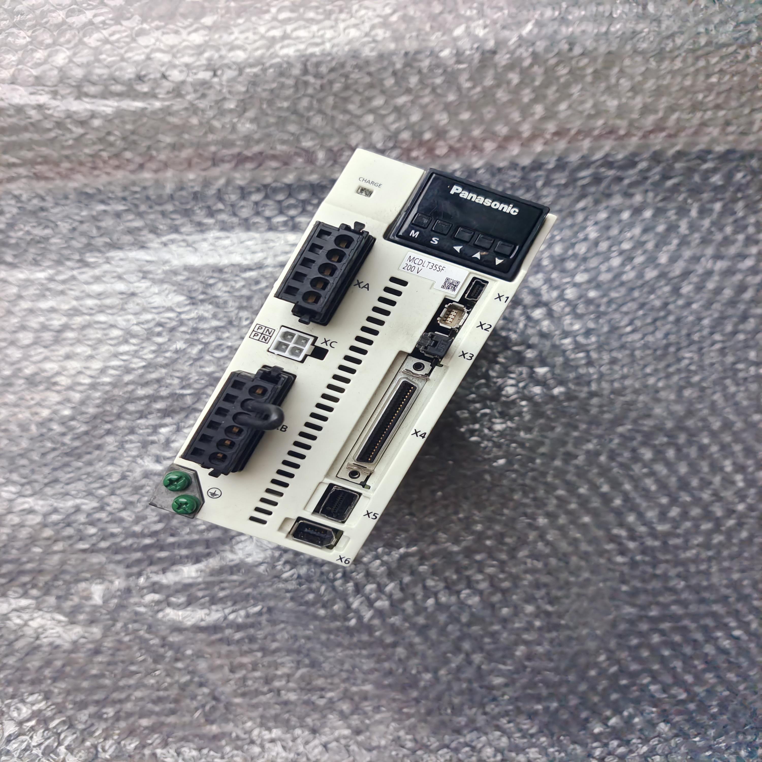 MCDLT35SF 松下伺服驱动器二手拆机实物功能包好 拍前询价询价