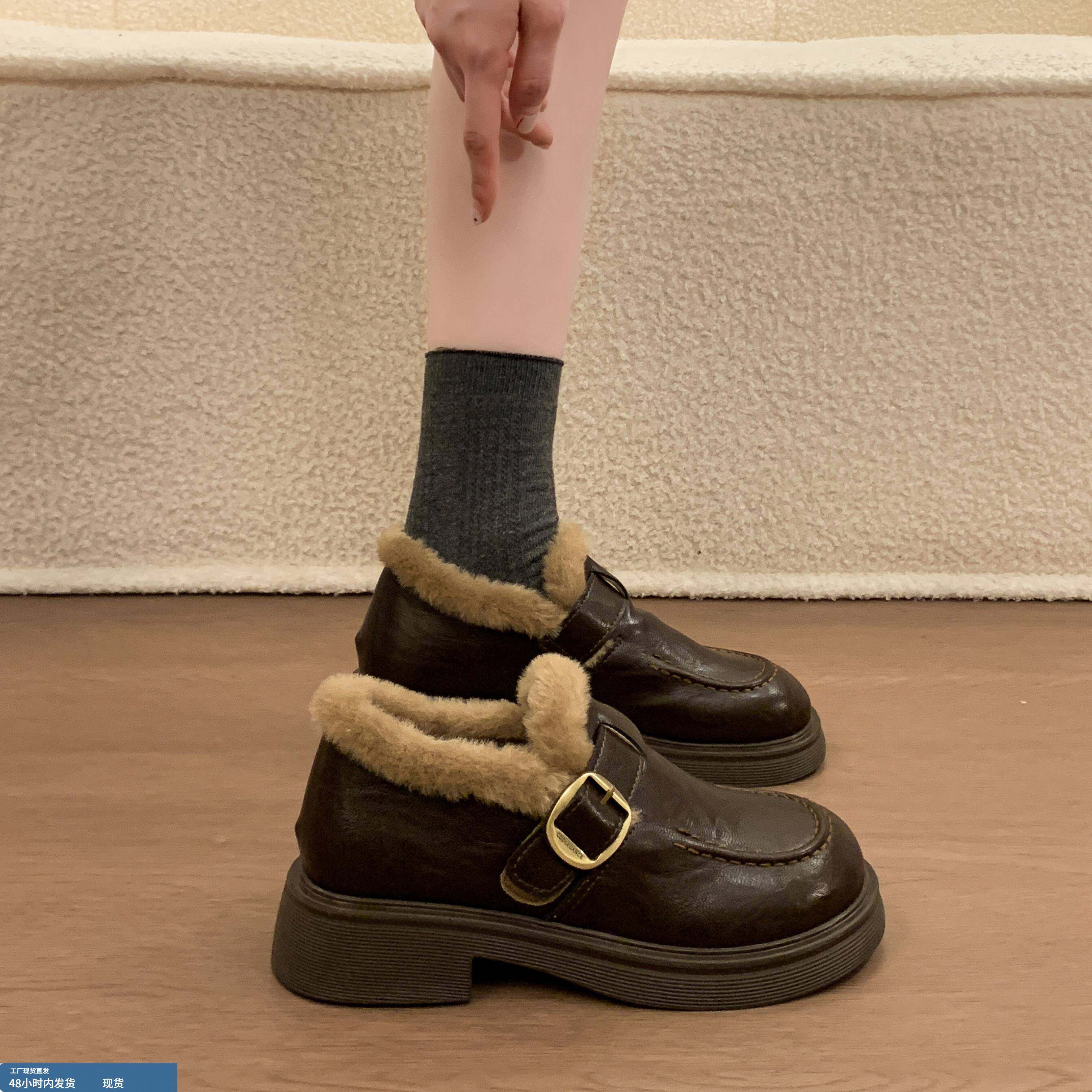 厚底英伦加绒一脚蹬懒人小皮鞋女2025新款冬毛毛鞋乐福棉鞋雪地靴