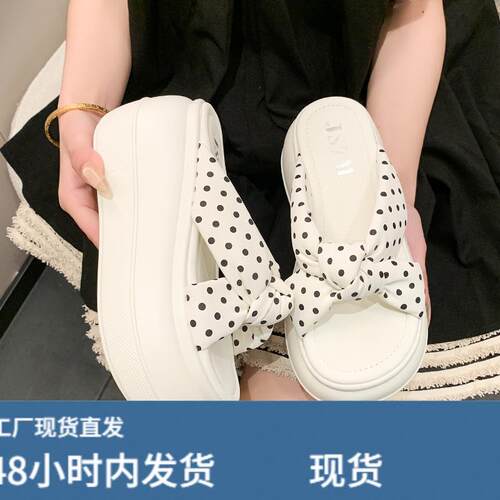 8cm增高厚底拖鞋女夏外穿配裙子2026新款沙滩凉鞋休闲一字拖凉拖