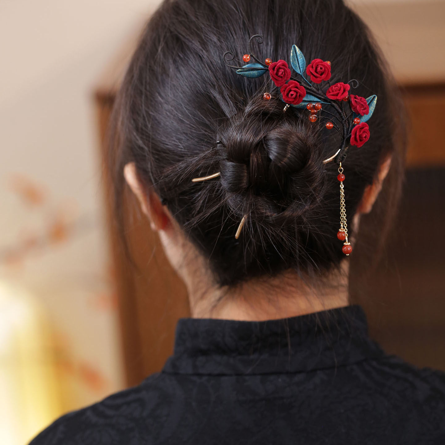红色玫瑰花u型发簪结婚缠花发饰图片