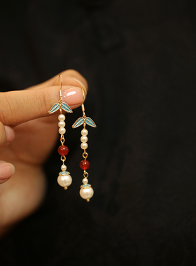 新年耳环2025配马面裙的耳坠秋冬款红色新中式国风订婚耳饰短发