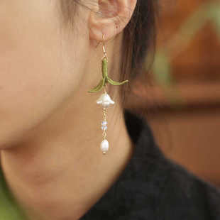 铃兰花耳环夏天配旗袍耳坠古风天然珍珠耳饰绿色缠花长耳钉女2025