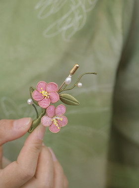 中式粉色桃花朵胸针掐丝旗袍配饰