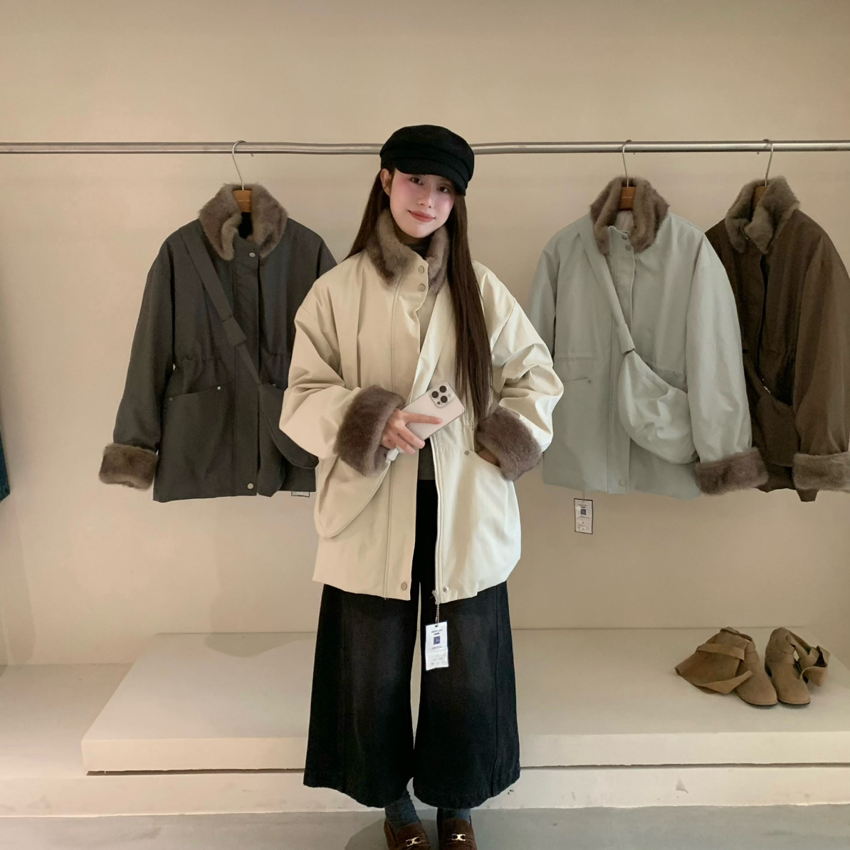 梓墨姝-中长款毛领保暖羽绒服外套(配包包)(带溯源码)R272