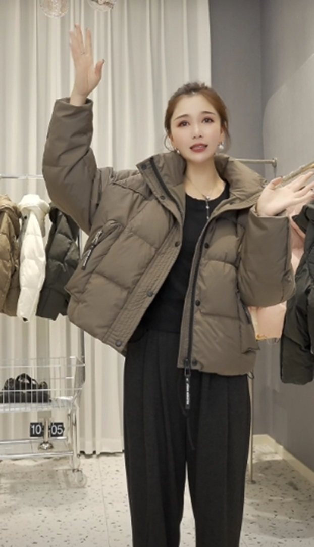 潮流时尚小方块短款韩版外套羽绒服休闲冬季女百外穿保暖显瘦