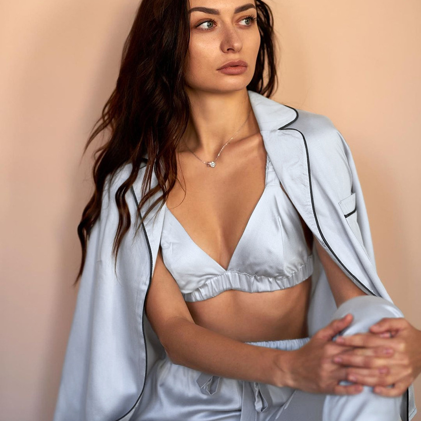 SatinRobeWhBrPajamasH