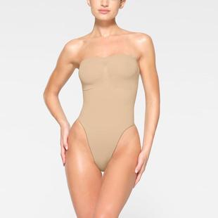 抹胸款连体塑身衣卡戴珊金姐SKIMS同款收腹无肩带显瘦无痕打底衫