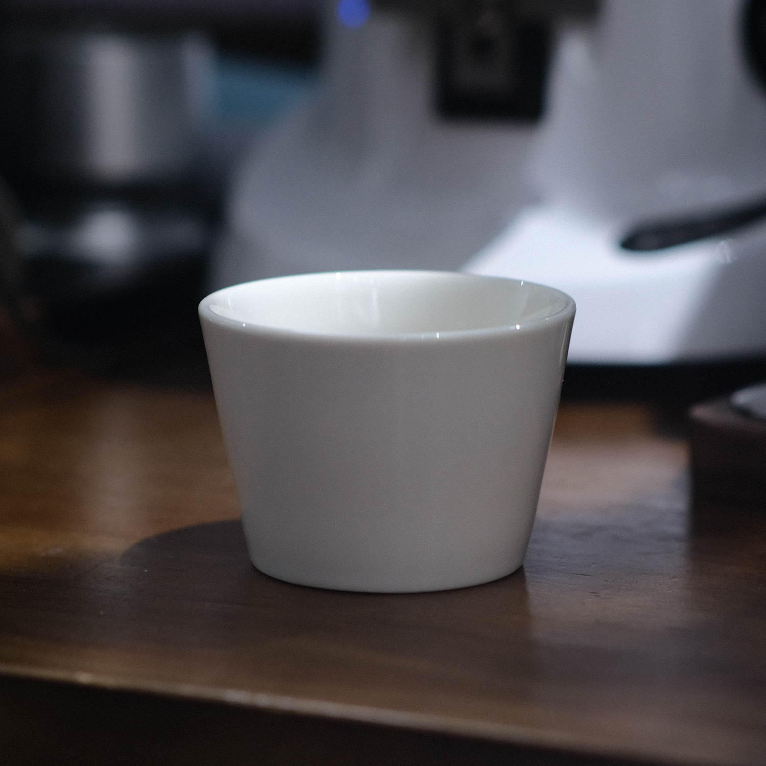 素止日式陶瓷咖啡杯猪油白手握杯