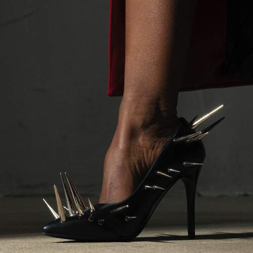 新款欧美时装单鞋尖头铆钉细跟女鞋速卖通高跟鞋high heels pumps