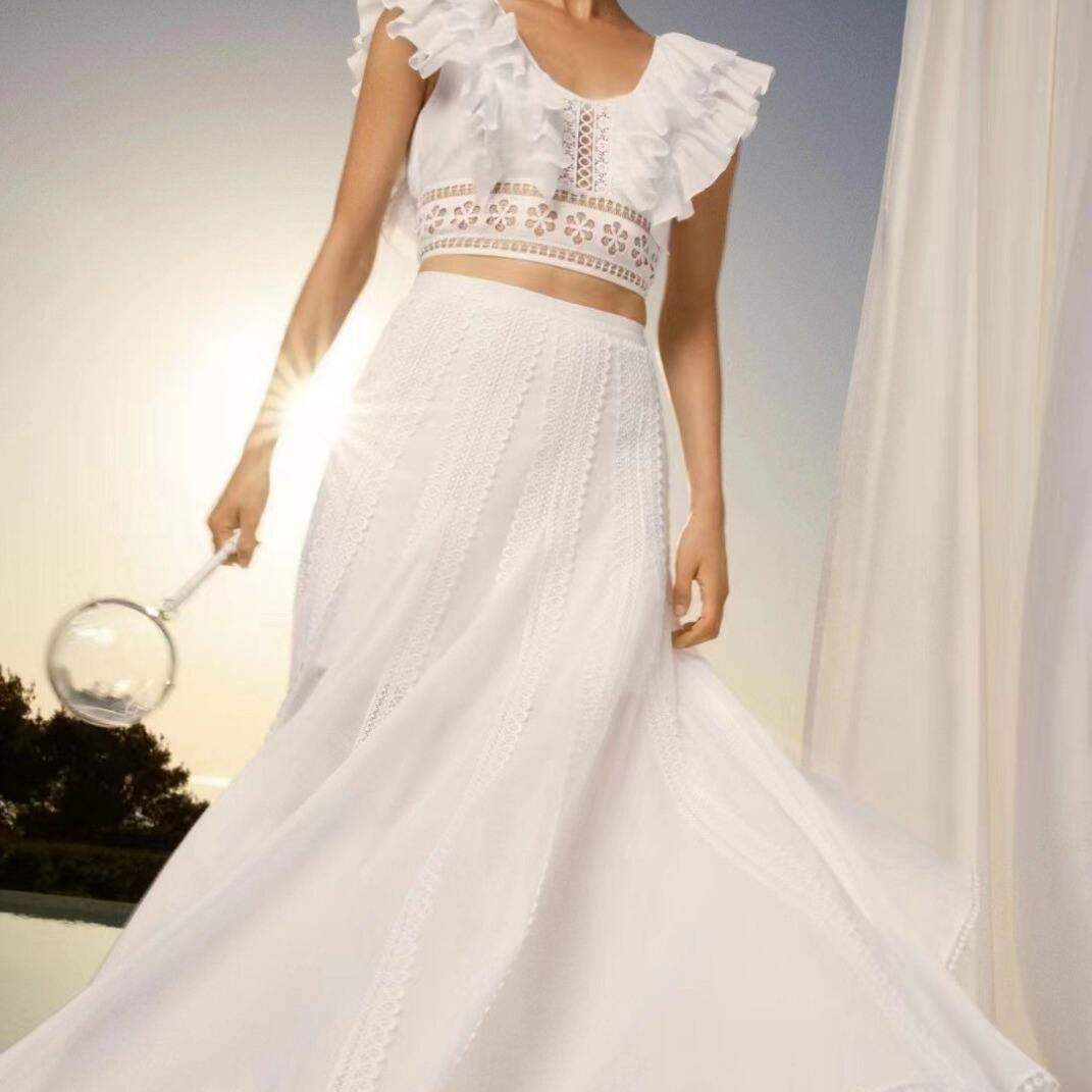 2023夏季无袖荷叶边上衣+褶皱拼接长裙 性感气质套装女时尚套装