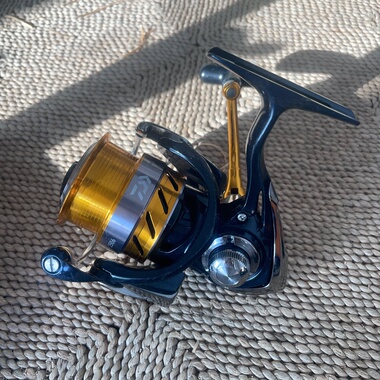 日本回流 daiwa 达亿瓦 REVROS 2506 纺车轮 渔轮 中古品 1-229