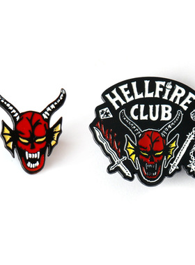 跨境怪奇物语胸针Stranger Things4地狱火俱乐部标志胸针金属徽章