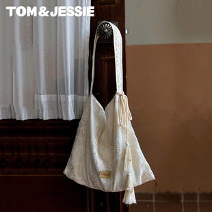 原创【栀蔓】花朵绣花流苏布艺小单肩tomssie春夏百搭度假风包包