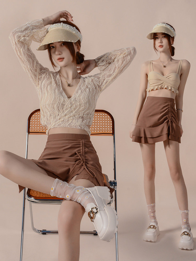 泳衣女款网红风泡温泉遮肚显瘦高级感女士分体四件套2025新款泳装