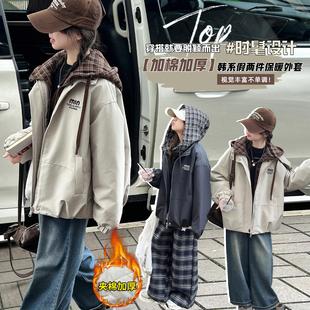 女童夹棉冲锋衣2025新款秋冬中大童格子连帽假两件初中生加厚外套