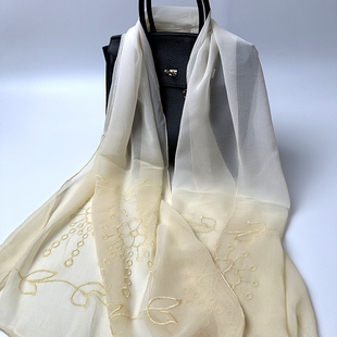 丝巾真丝女士 手工卷边淡黄色浅变色 长方巾披肩春秋时尚新款通勤