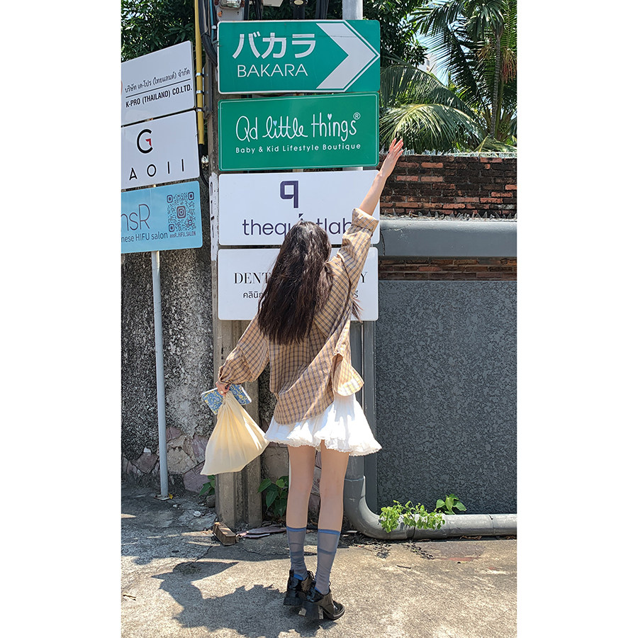 Hellooo Eat белая короткая юбка с кружевной отделкой весна 2024 корейский стиль балетный стиль заниженная талия А-силуэт женская