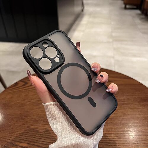 适用iPhone 16 Pro Max磨砂磁吸苹果15肤感全包精孔防摔12手机壳