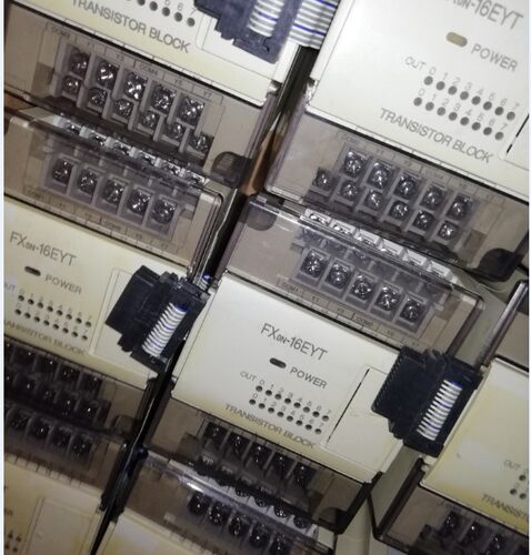 三菱扩展模块FX0N-16EYT二手