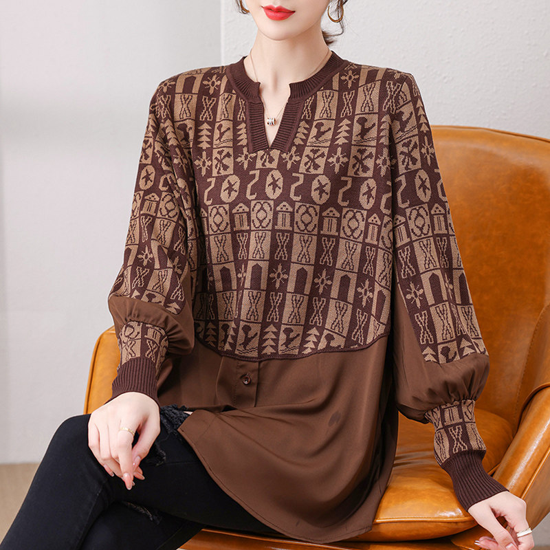 大码女装2021年新款宽松遮肚显瘦蕾丝打底衫春秋长袖拼接针织上衣