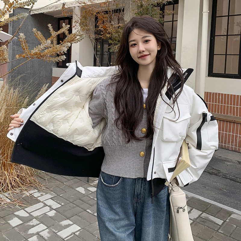 短款工装羽绒服女2024冬季新款设计感小众洋气加厚保暖连帽派克服,女装羽绒服,2C301