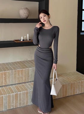 秋季灰色针织连衣裙女高级感内搭包臀打底裙女设计感镂空长袖长裙