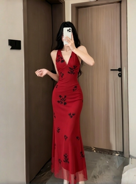 红色无袖连衣裙女夏季新款纯欲风V领印花裙收腰显瘦网纱鱼尾裙子