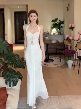 INSTUNNING高级感白色薄纱挂脖连衣裙女2026春季设计感修身包臀裙